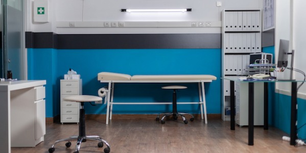 Forniture per studi medici, dentistici, veterinari e ambulatori: la guida completa per risparmiare e garantire igiene e sicurezza
