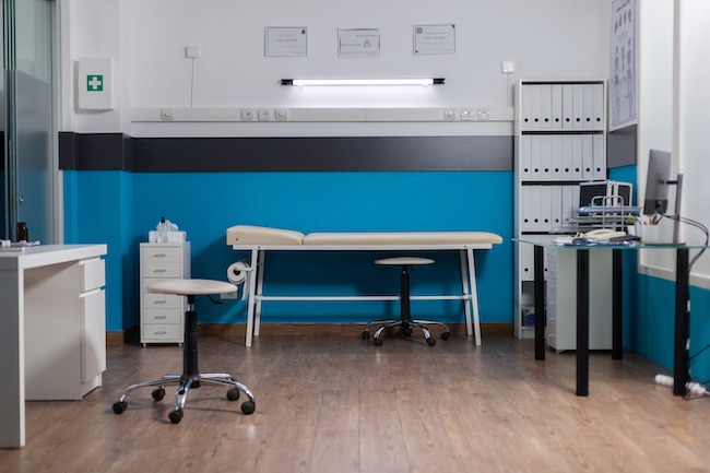 Forniture per studi medici, dentistici, veterinari e ambulatori: la guida completa per risparmiare e garantire igiene e sicurezza